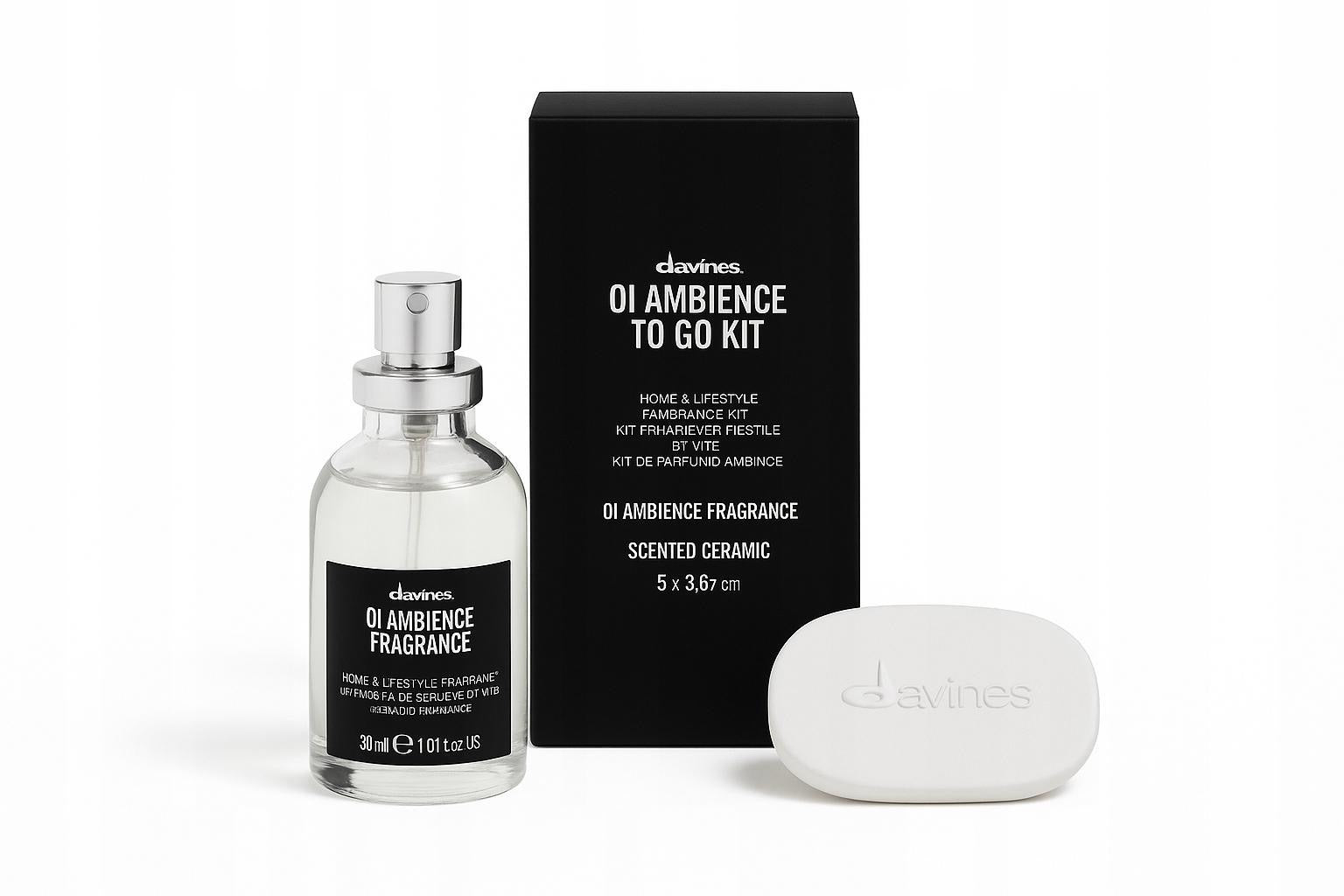 Diffuseur céramique + spray pour parfumer l’air ou vos espaces. Élégant, compact et rechargeable, à l’image de la gamme OI de Davines.