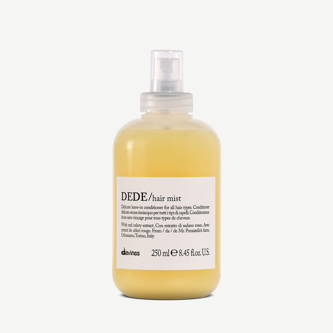 Spray sans rinçage DEDE Hair Mist de Davines, flacon de 250 ml enrichi en extrait de céleri rouge pour hydrater, adoucir et démêler tous les types de cheveux, sans alourdir
