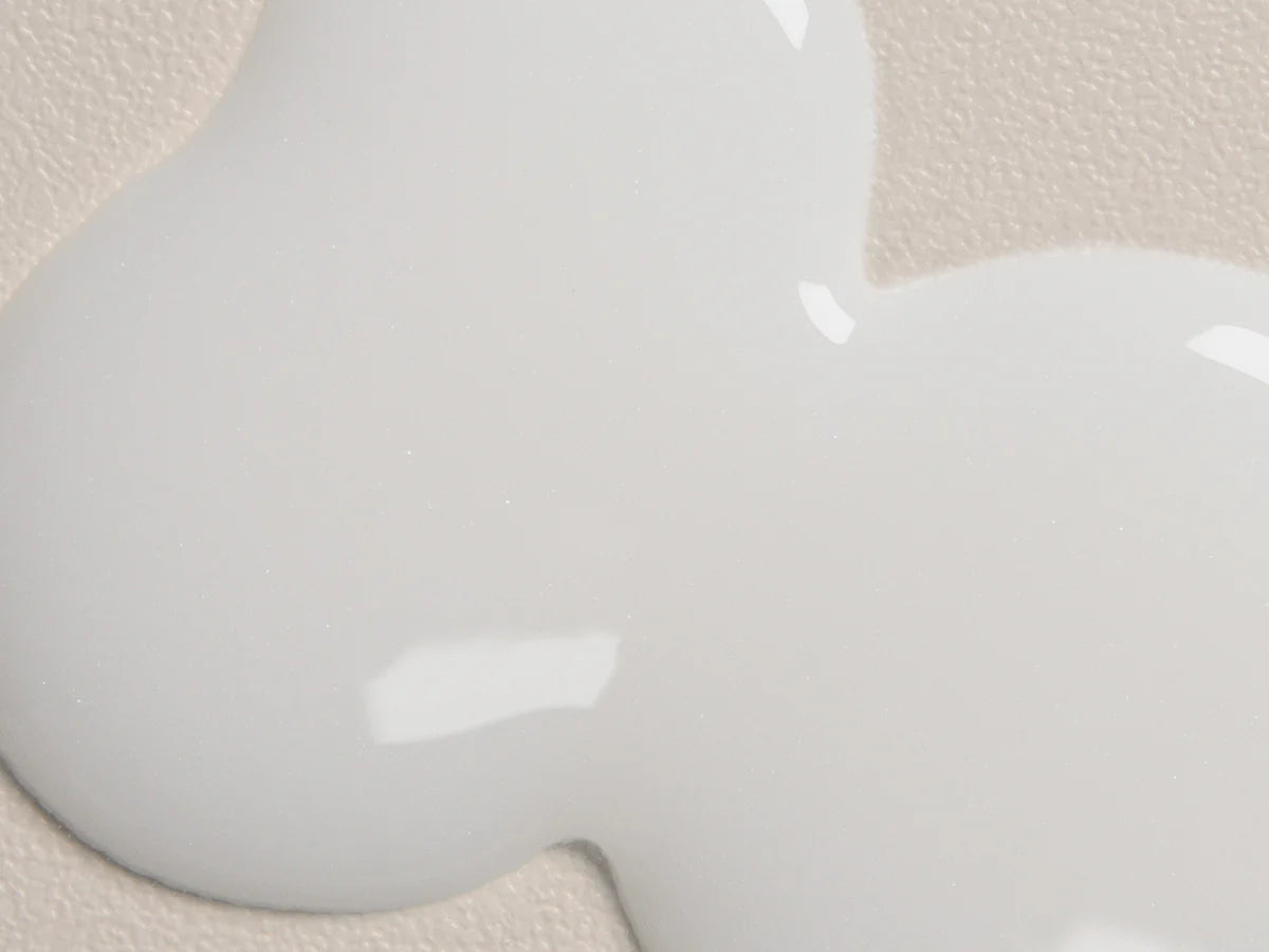 Texture du Davines LOVE CURL Cream 150 ml, crème hydratante sans rinçage à la texture fondante pour définir, discipliner et sublimer les cheveux bouclés ou ondulés