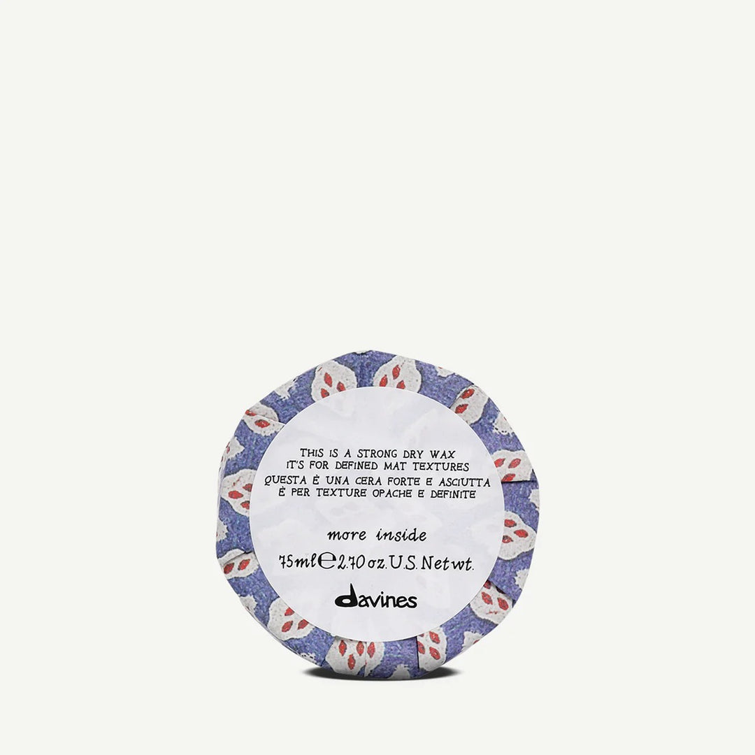 Davines Strong Dry Wax emballée dans son papier More Inside – 75 ml