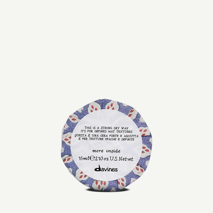 Davines Strong Dry Wax emballée dans son papier More Inside – 75 ml