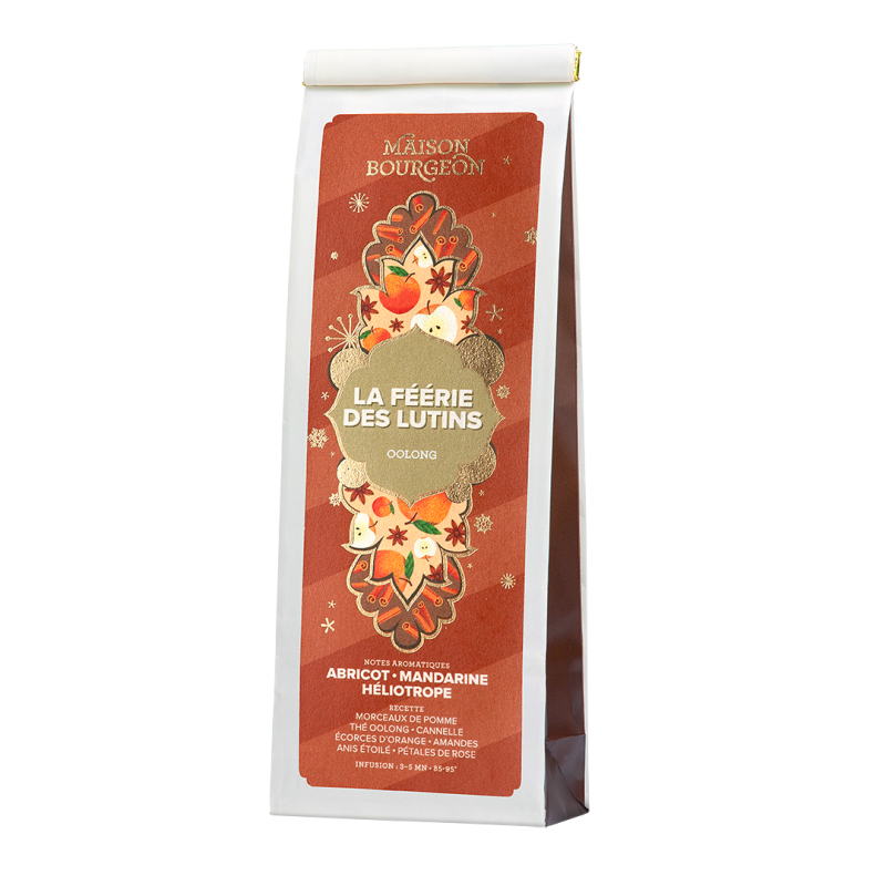 Thé Oolong La Féérie des Lutins de Maison Bourgeon. Mélange aromatisé aux notes d'abricot, mandarine et héliotrope. Infusion festive à base de thé Oolong, morceaux de pomme, cannelle, écorces d'orange, amandes, anis étoilé et pétales de rose. Sachet hermétique pour une conservation optimale des arômes.